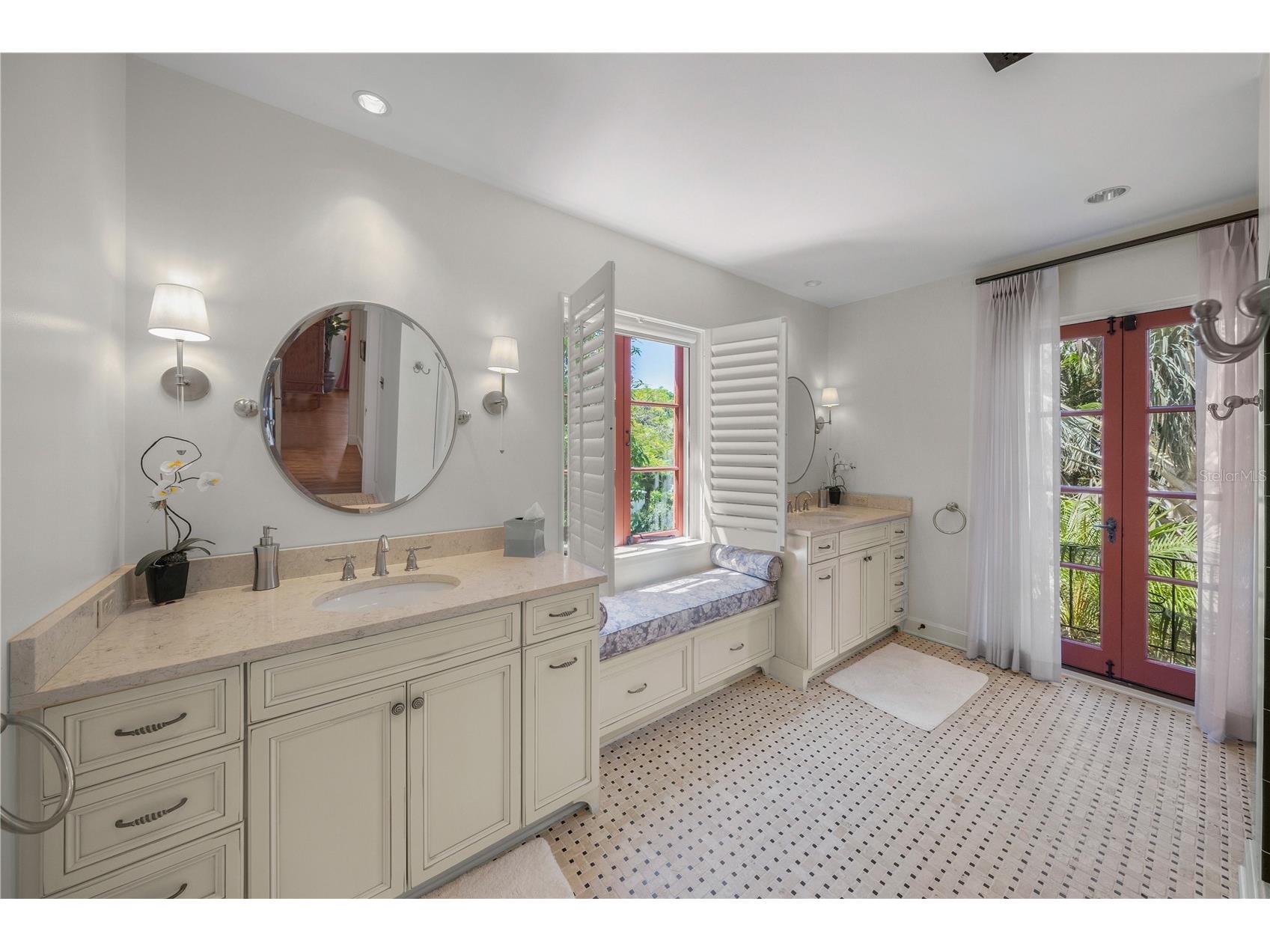 139 S Washington Drive Sarasota FL 34236 - SARASOTA BAY A4661401 image41