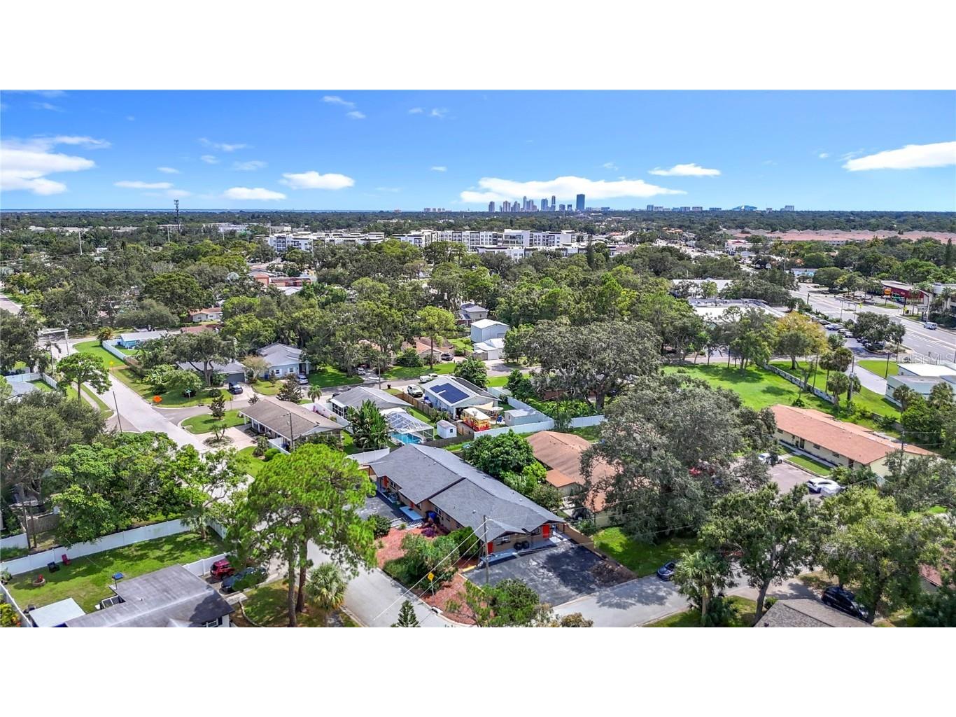 139 SE Jefferson Circle N Saint Petersburg FL 33703 TB8436497 image2