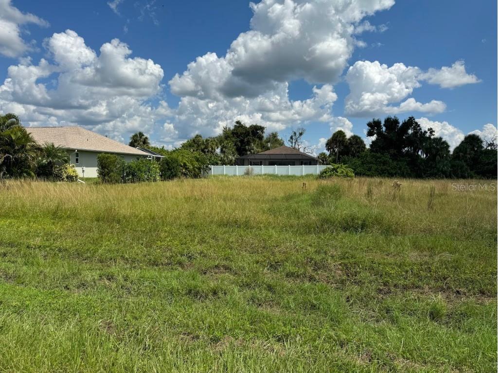 139 Sesame Road W Rotonda West FL 33947 C7496393 image1