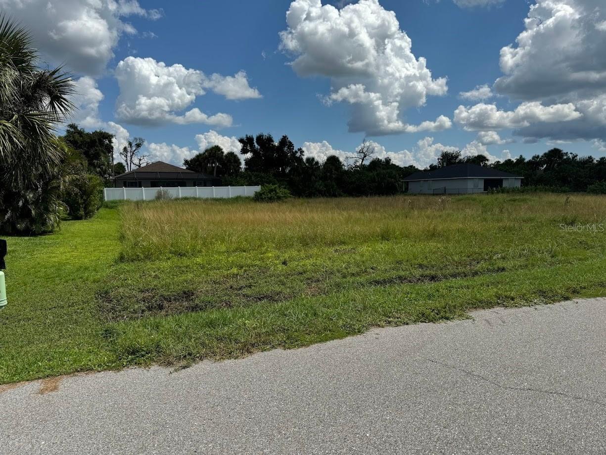 139 Sesame Road W Rotonda West FL 33947 C7527191 image2
