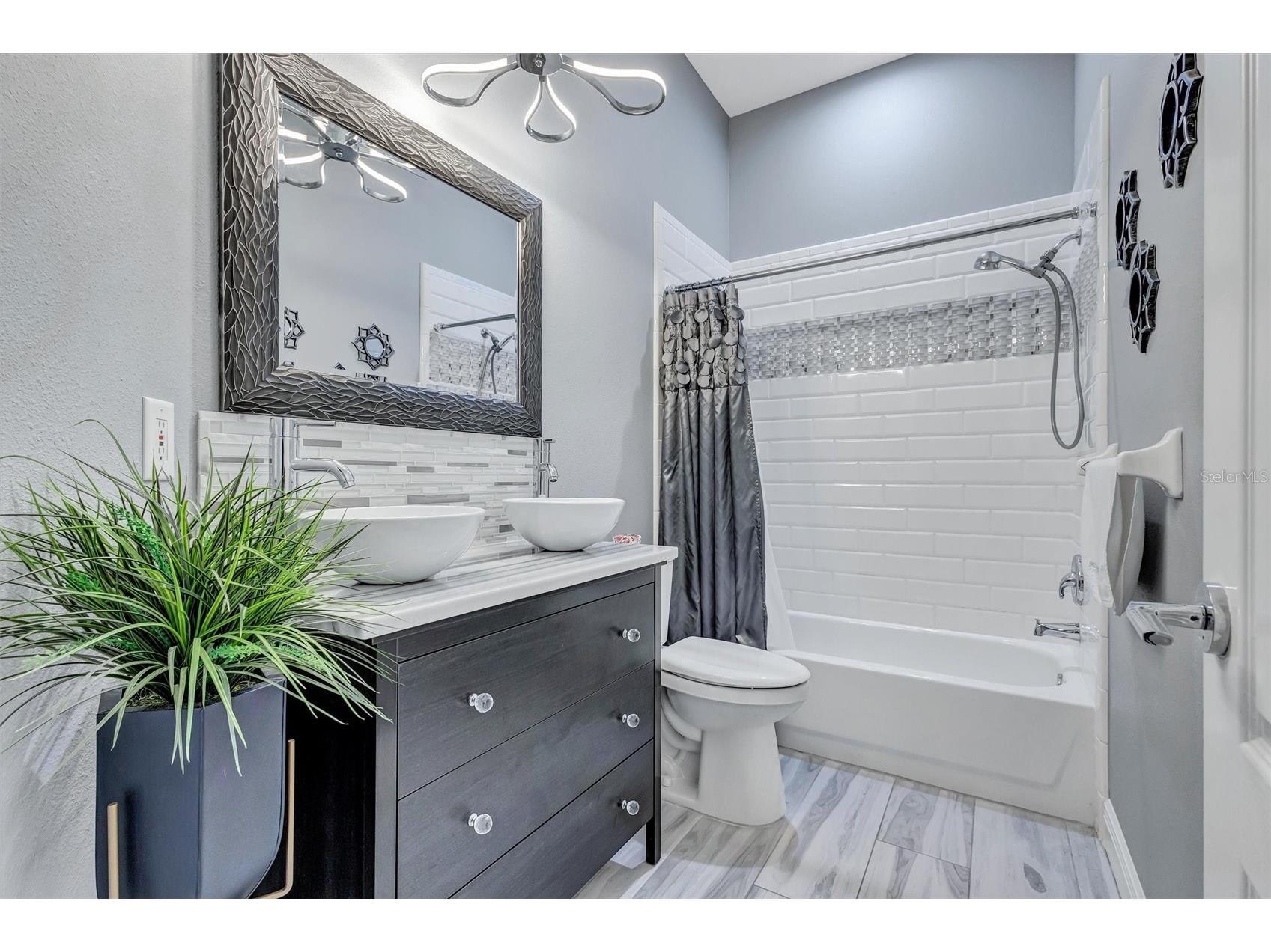 139 Tall Trees Court Sarasota FL 34232 A4696795 image27