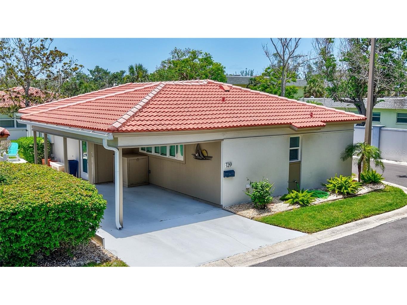 139 Vista Hermosa Circle Sarasota FL 34242 A4655304 image1