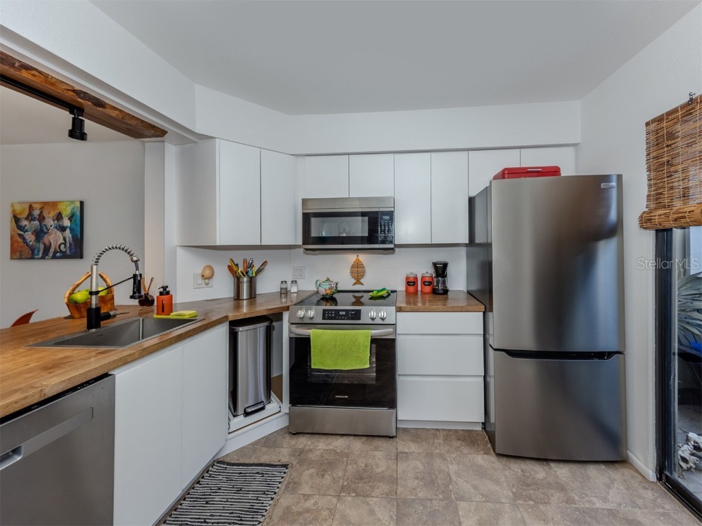 139 Woodland Place #139 Osprey FL 34229 N6141829 image16