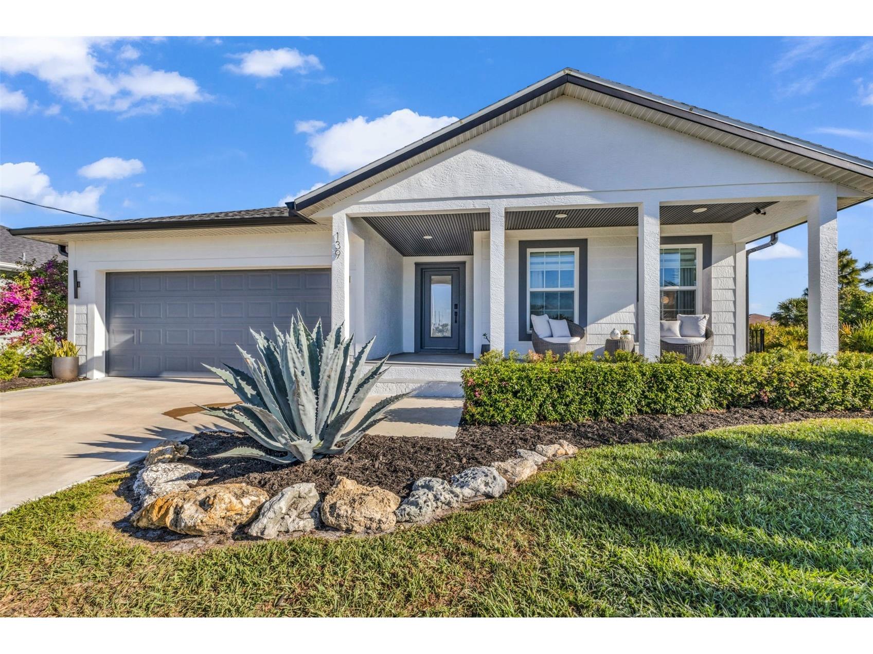 139 Wright Drive Rotonda West FL 33947 D6146787 image1