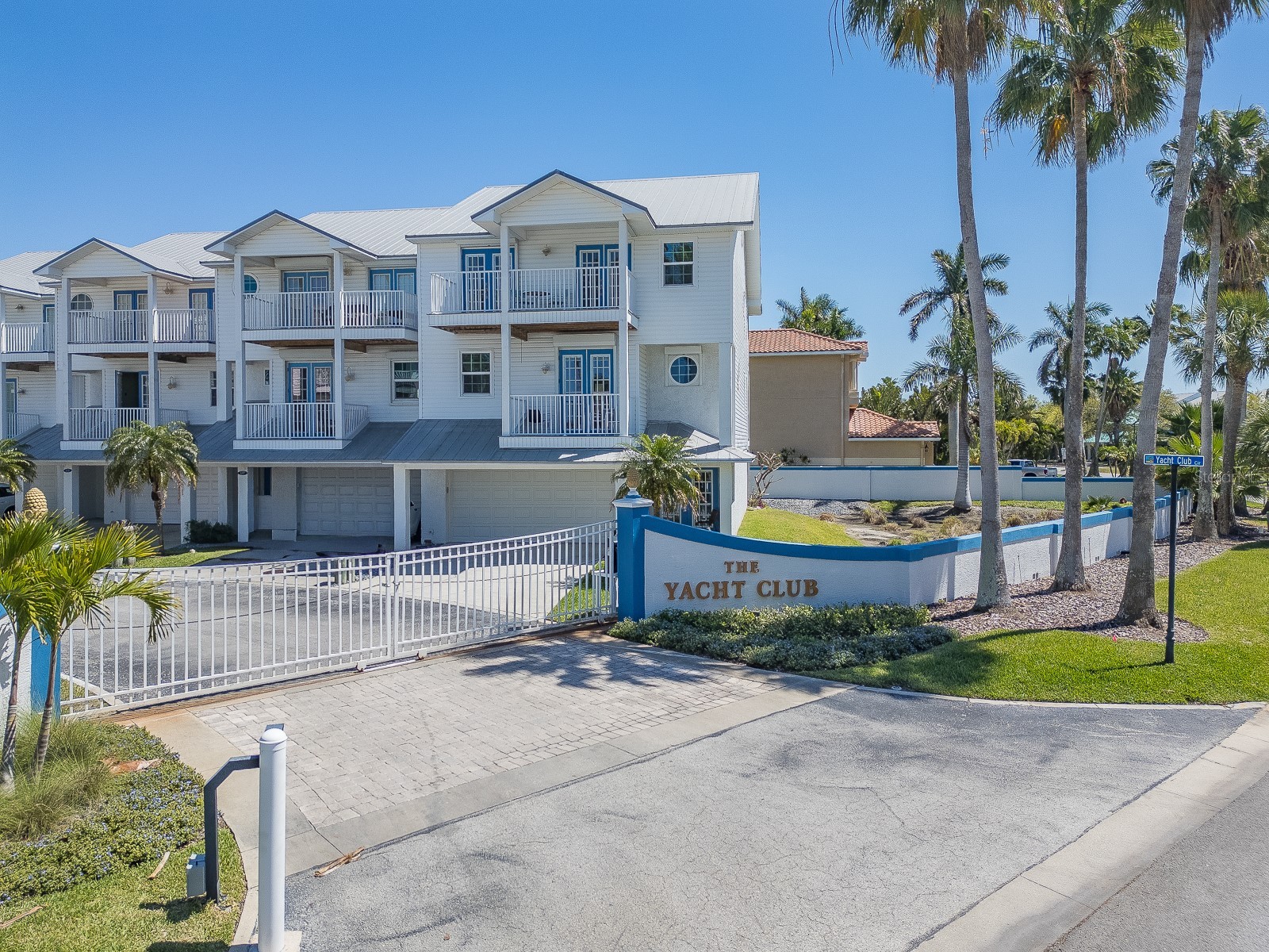 139 Yacht Clb Cir  