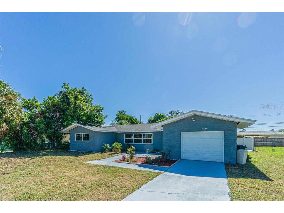1390 62nd Avenue S Saint Petersburg FL 33705 T3480526 image1