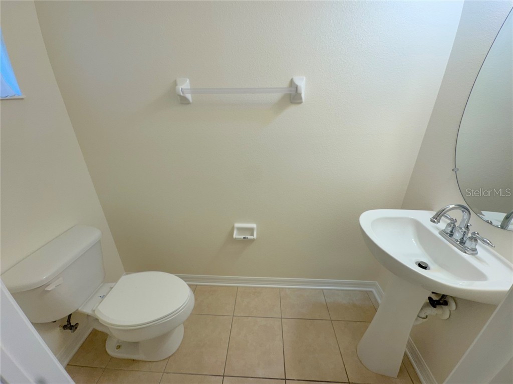 1390 Grantham Drive Sarasota FL 34234 A4670001 image11