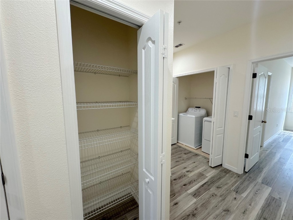 1390 Grantham Drive Sarasota FL 34234 A4670001 image15