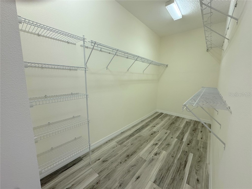 1390 Grantham Drive Sarasota FL 34234 A4670001 image18