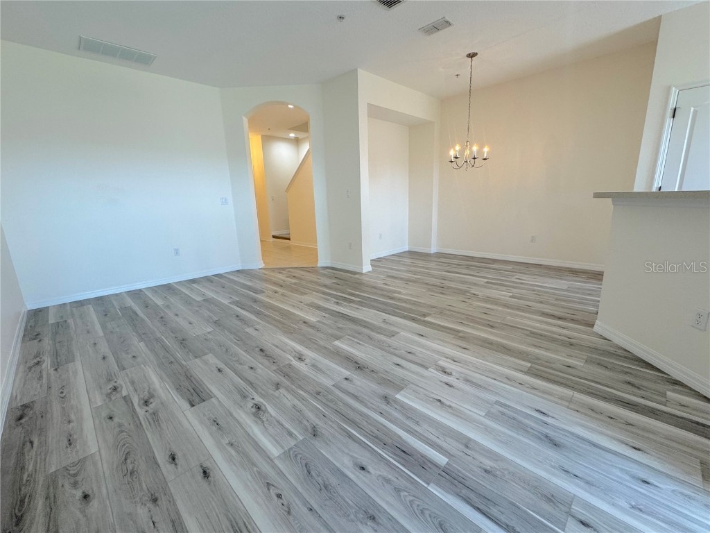 1390 Grantham Drive Sarasota FL 34234 A4670001 image4