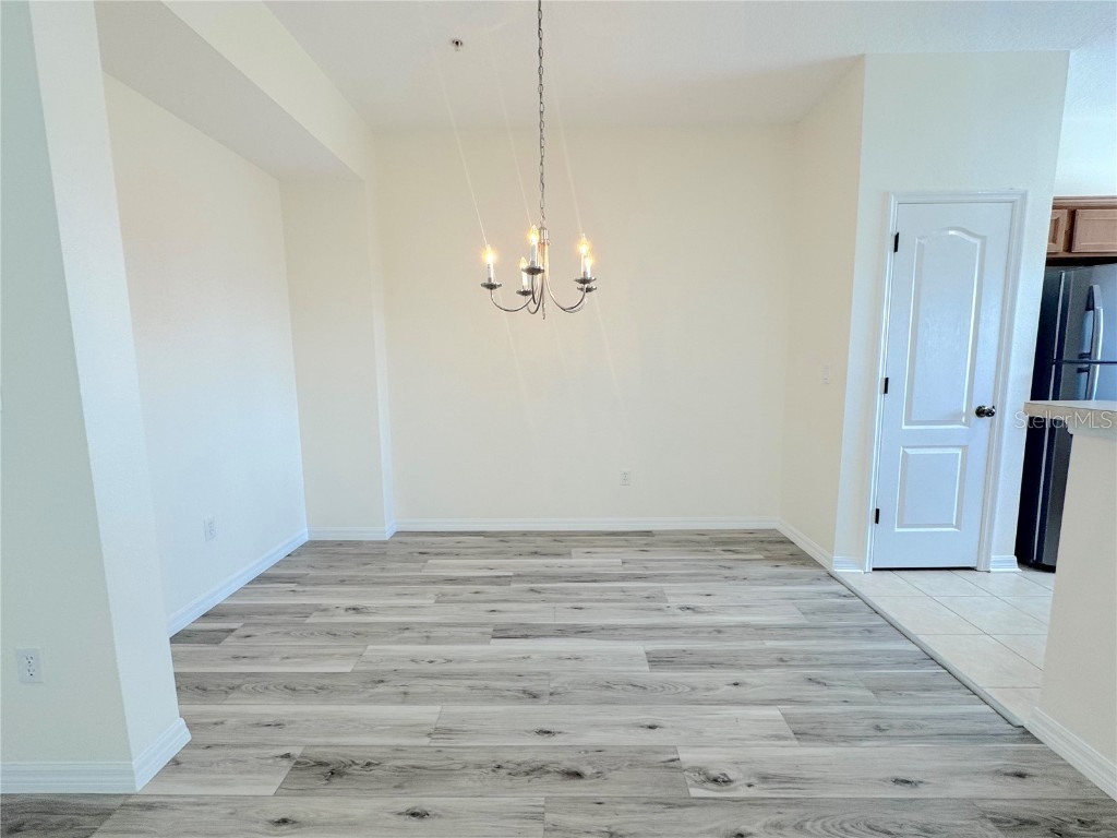 1390 Grantham Drive Sarasota FL 34234 A4670001 image5