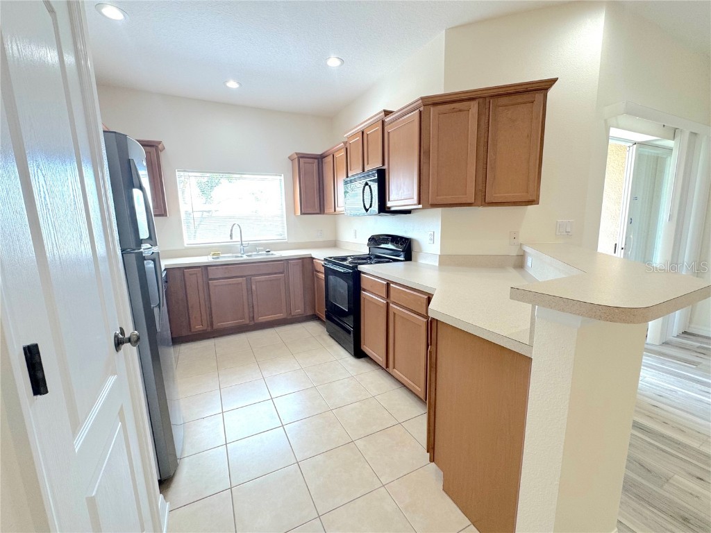 1390 Grantham Drive Sarasota FL 34234 A4670001 image8