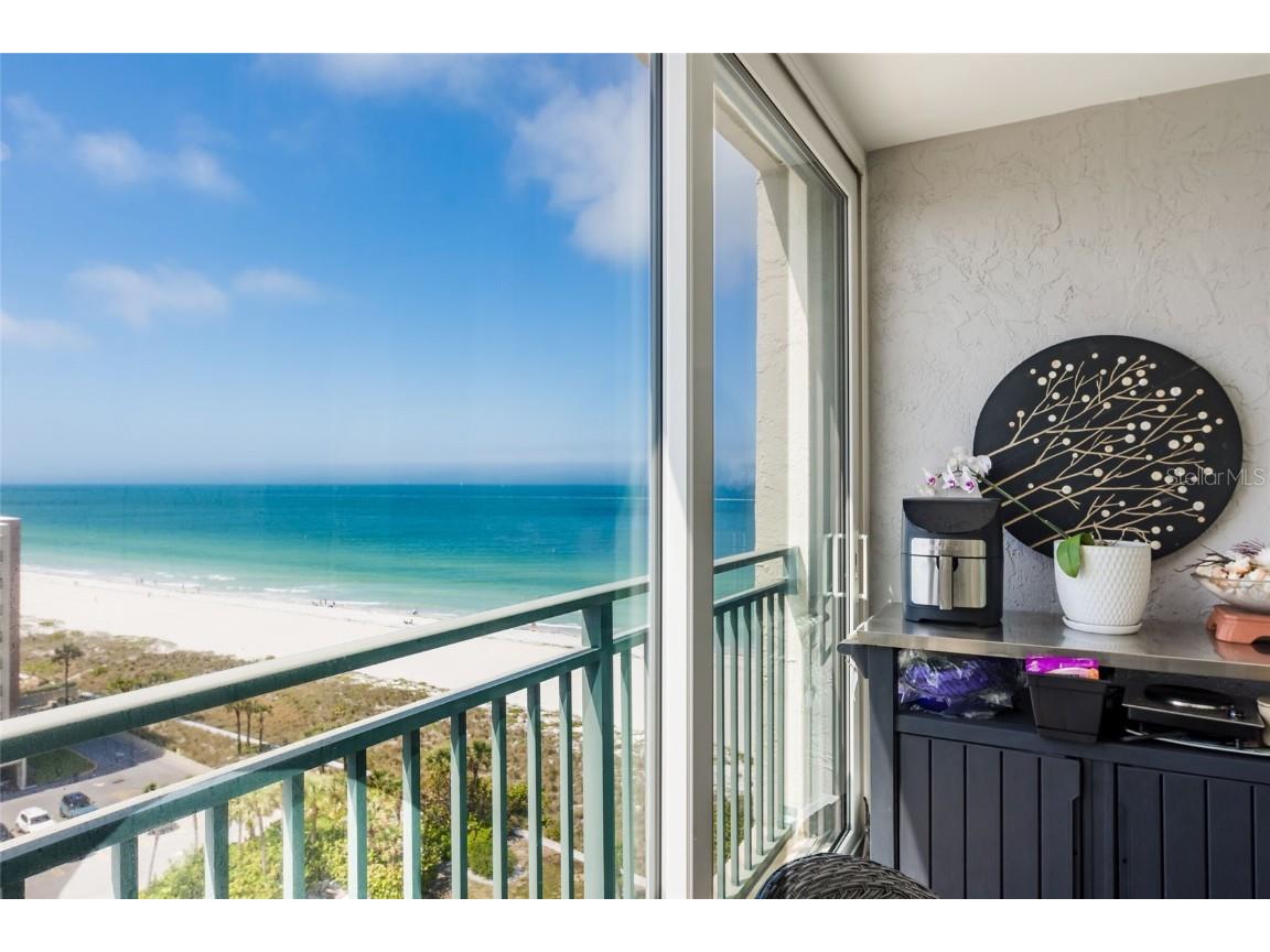 1390 Gulf Boulevard #1003 Clearwater FL 33767 - GULF OF MEXICO U8222838 image1