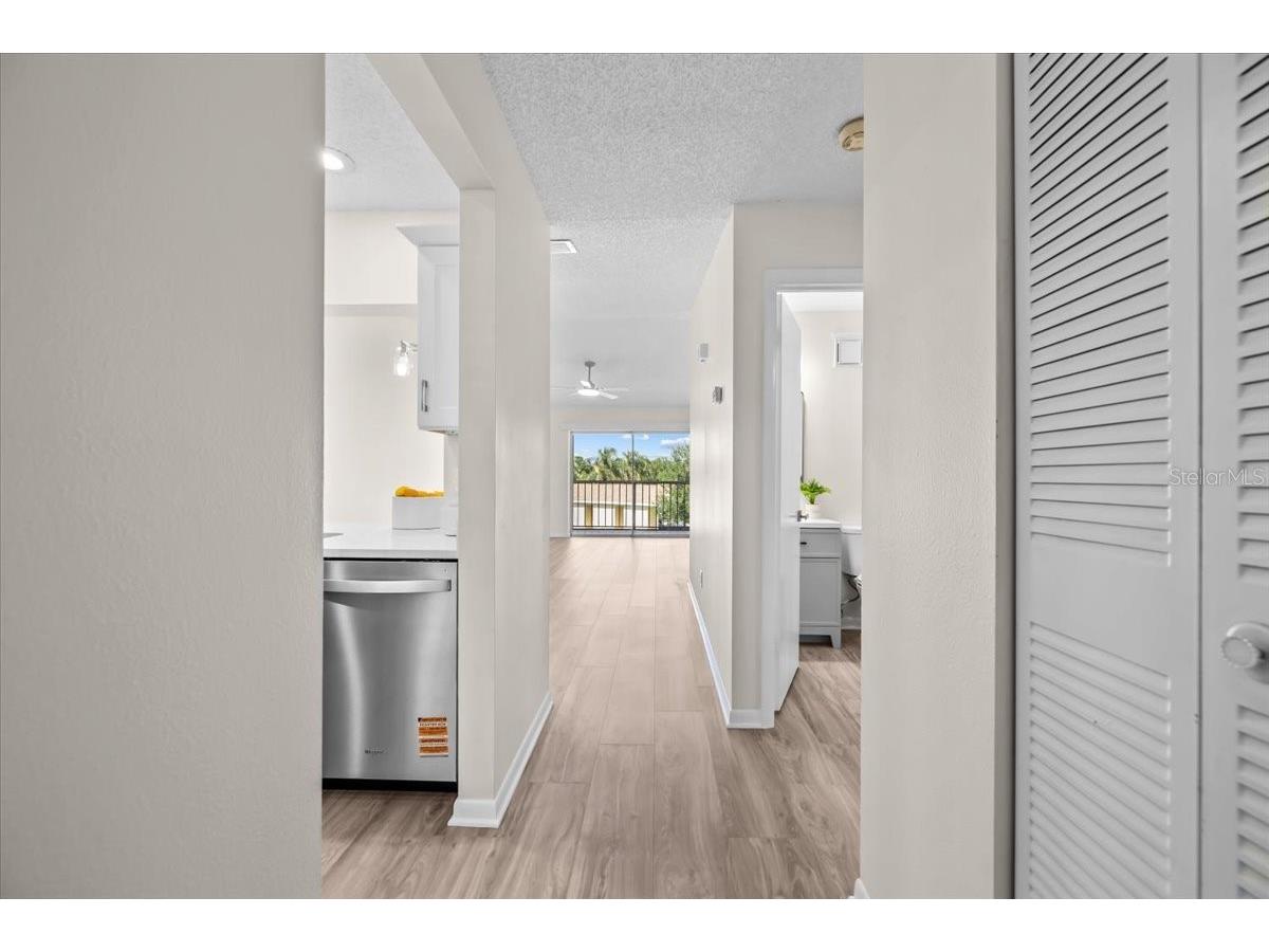 1390 Oak Hill Drive #202 Dunedin FL 34698 TB8498594 image8