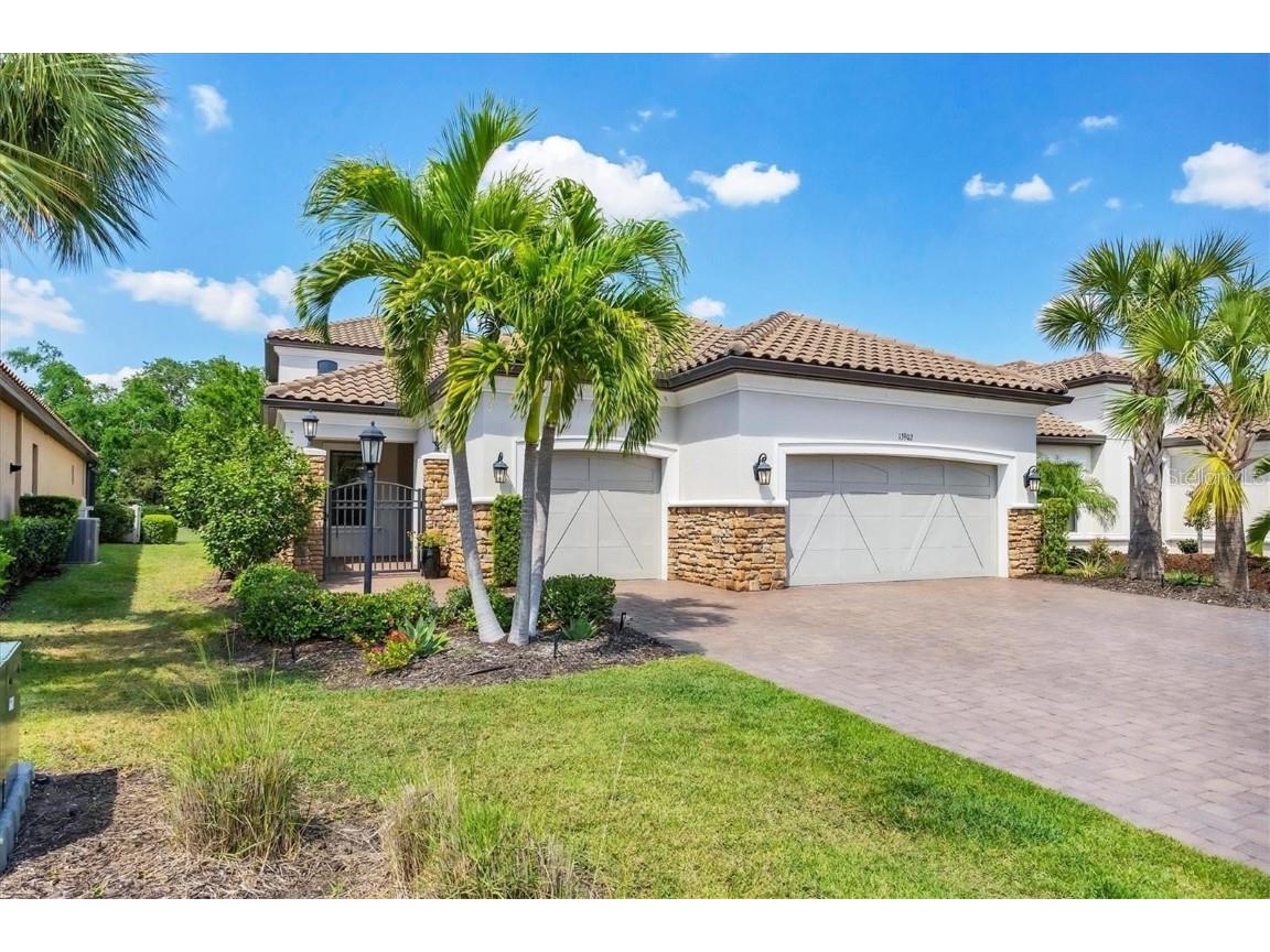 13902 Messina Loop Bradenton FL 34211 A4670793 image1