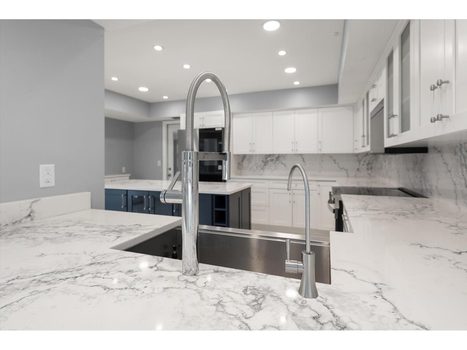 13903 Oberlin Manor Way Tampa FL 33613 TB8509726 image8