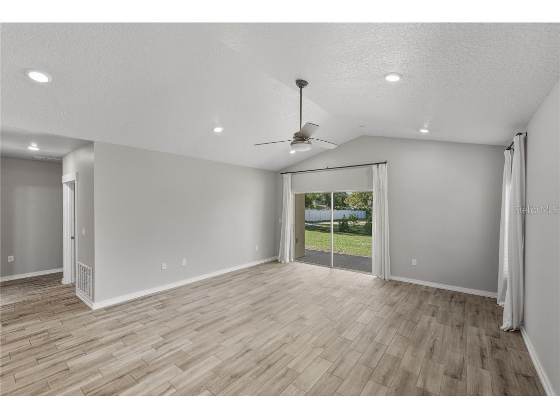 13907 9th Street Dade City FL 33525 TB8447570 image17