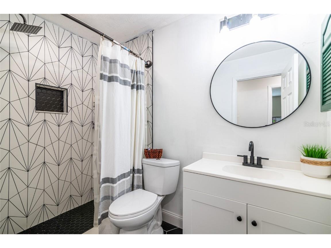 13908 Capitol Drive Tampa FL 33613 TB8439260 image16