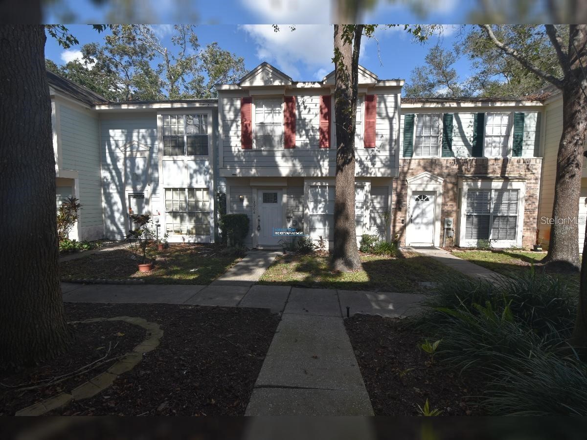 13908 Fletchers Mill Drive Tampa FL 33613 TB8491273 image1