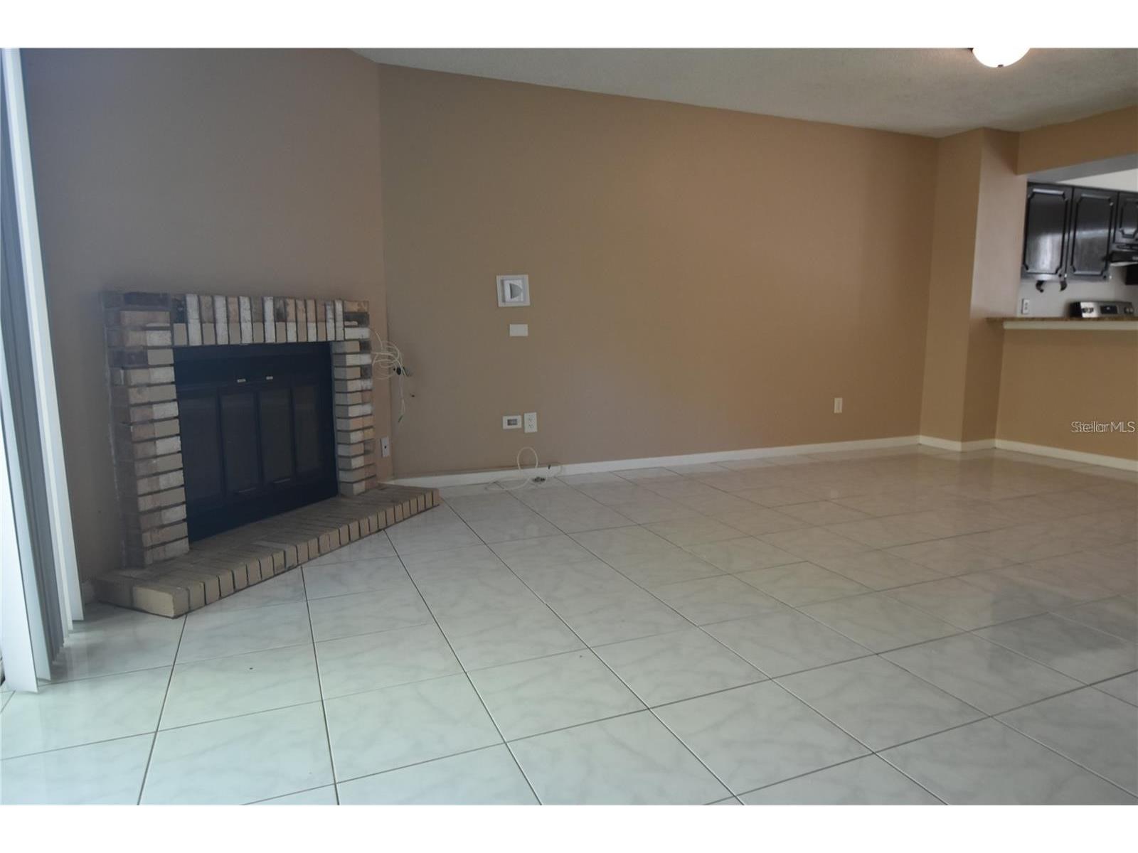 13908 Fletchers Mill Drive Tampa FL 33613 TB8491273 image3