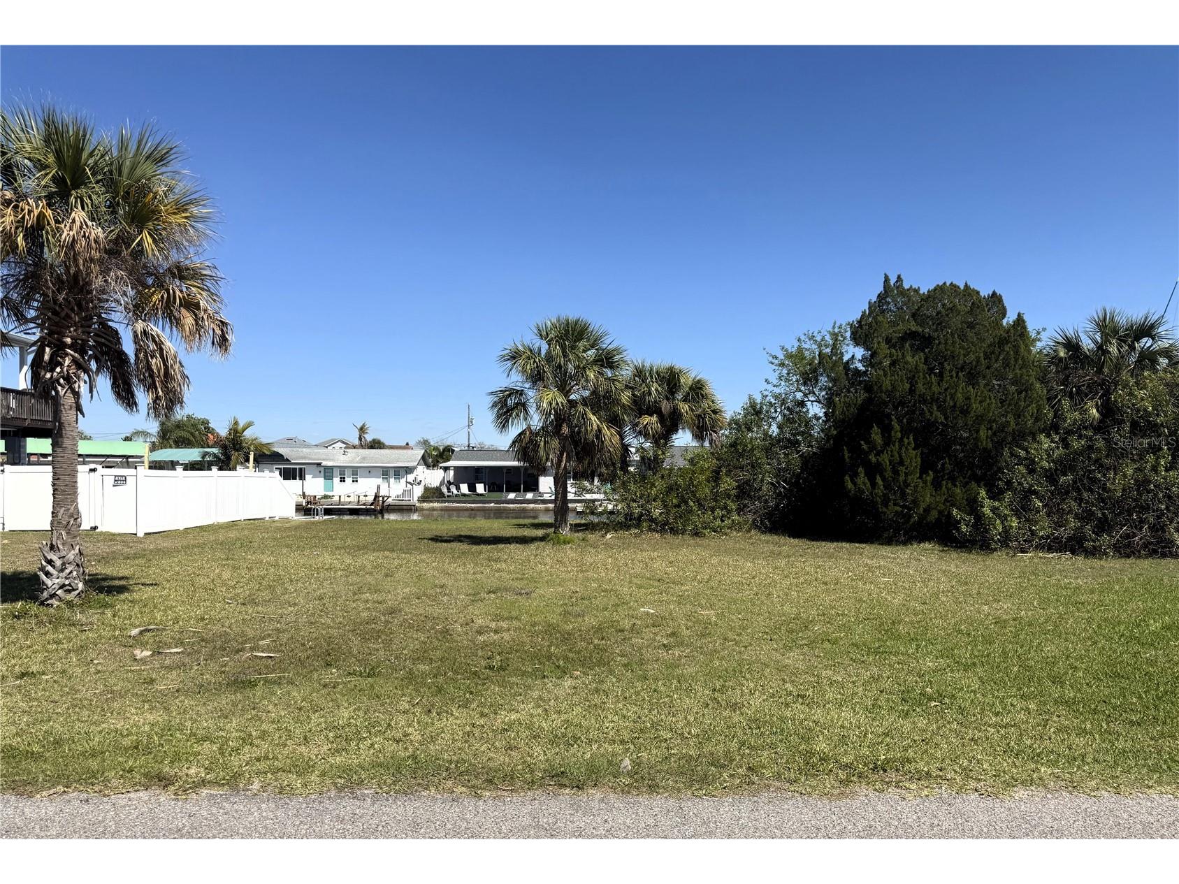 13908 King Hudson FL 34667 W7884047 image2