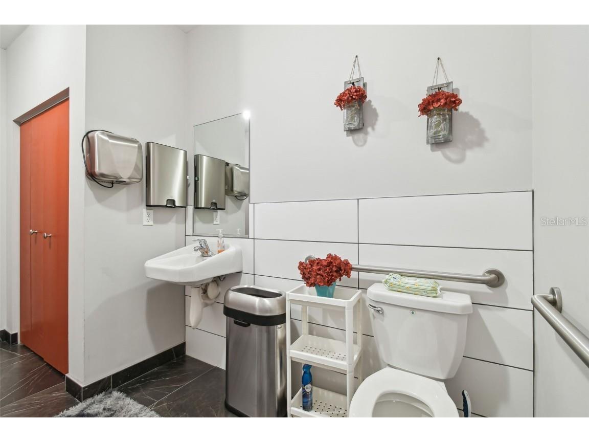 13908 Monroes Business Park Tampa FL 33635 TB8390449 image29