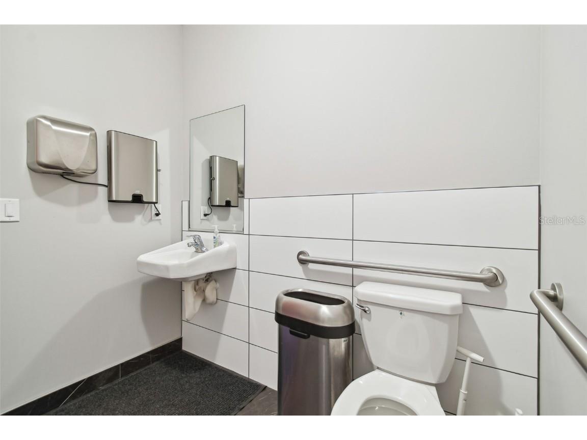 13908 Monroes Business Park Tampa FL 33635 TB8390449 image31