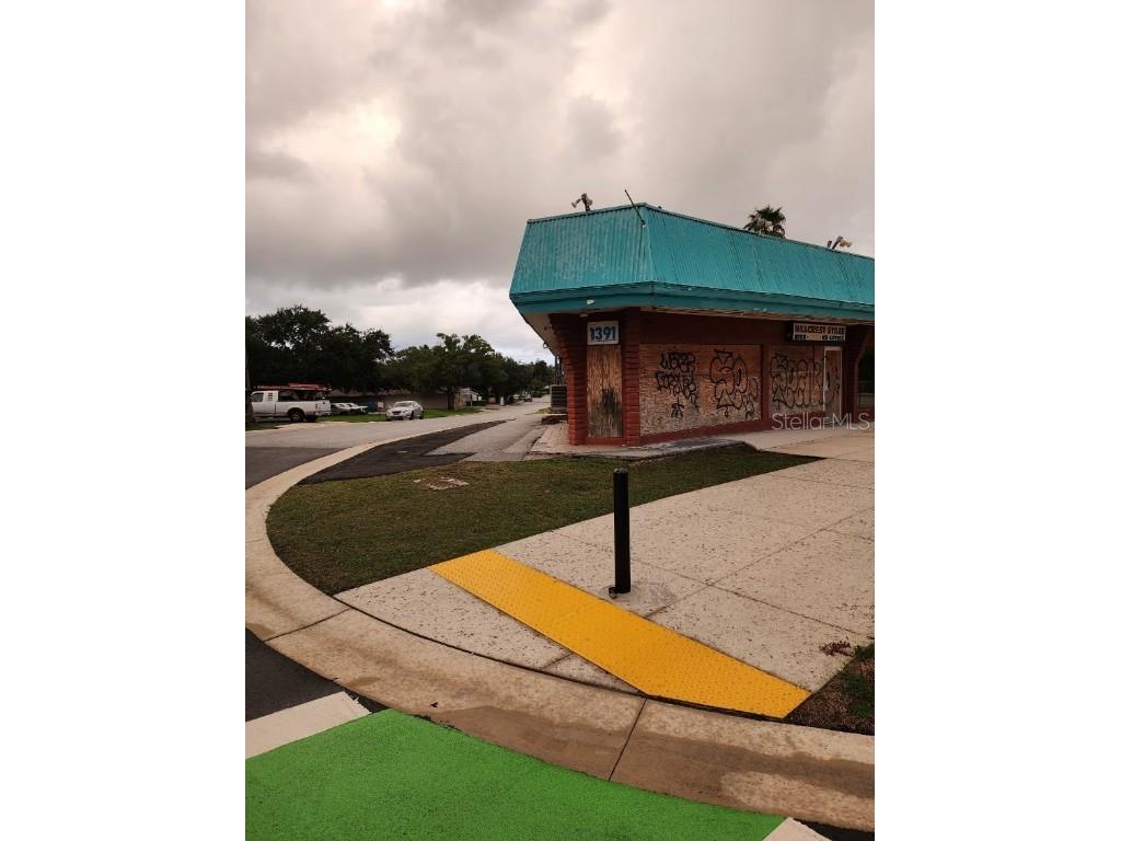 1391 Gulf To Bay Boulevard Clearwater FL 33755 U8255996 image1