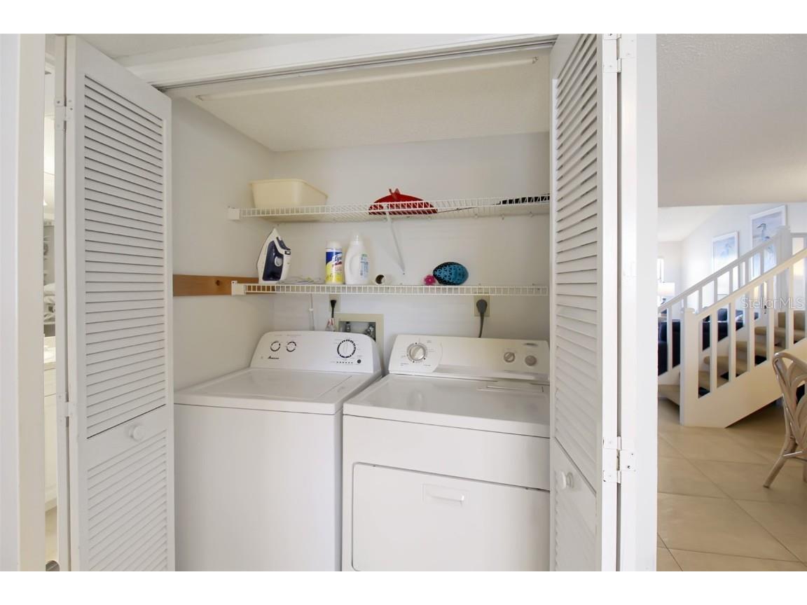 1391 Siesta Bayside Drive #1391-B Sarasota FL 34242 A4596168 image11