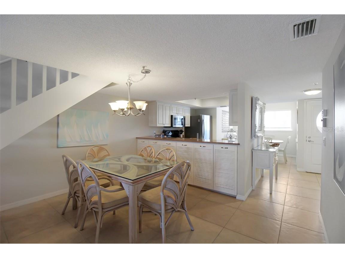 1391 Siesta Bayside Drive #1391-B Sarasota FL 34242 A4596168 image14