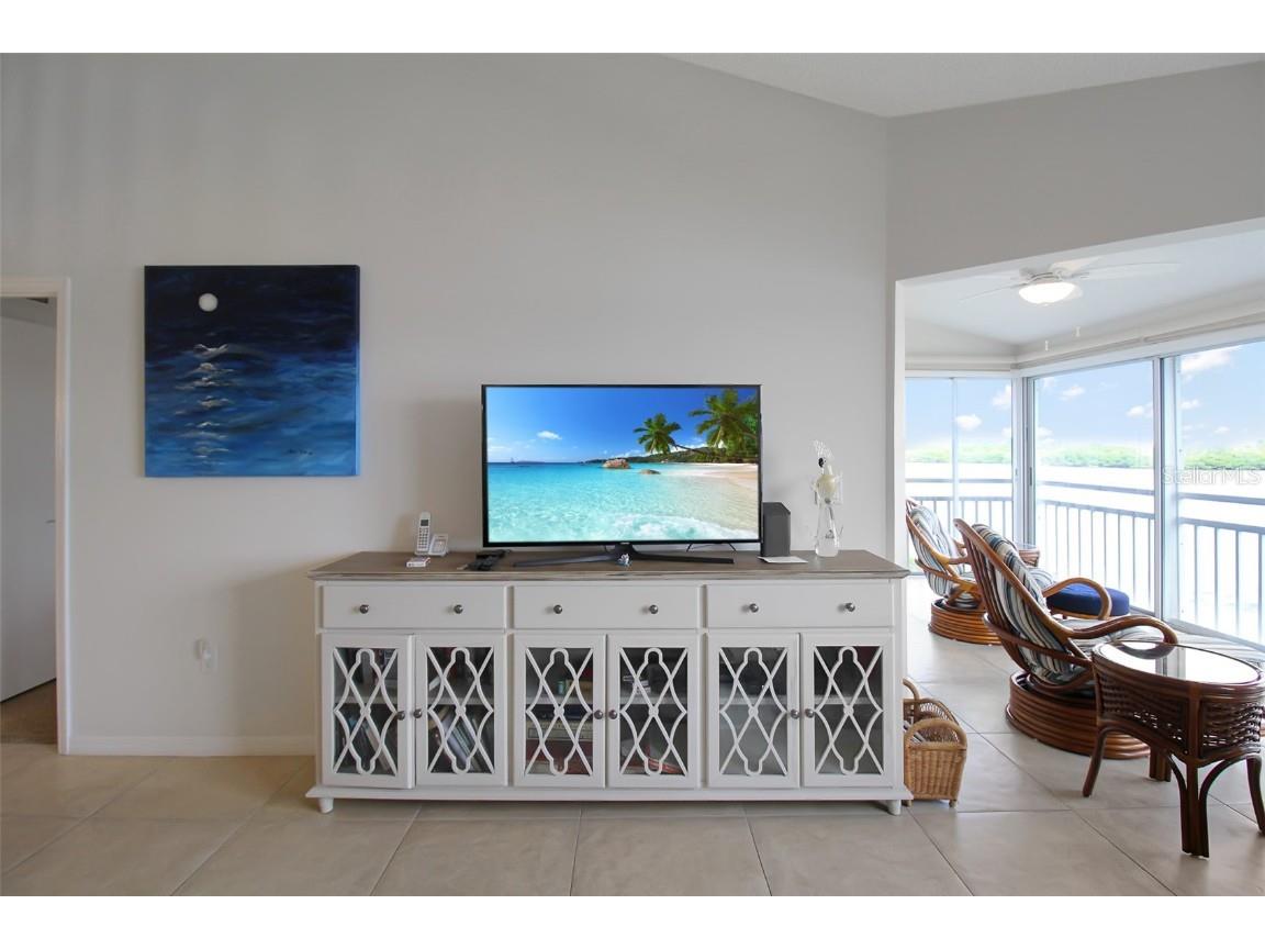 1391 Siesta Bayside Drive #1391-B Sarasota FL 34242 A4596168 image17