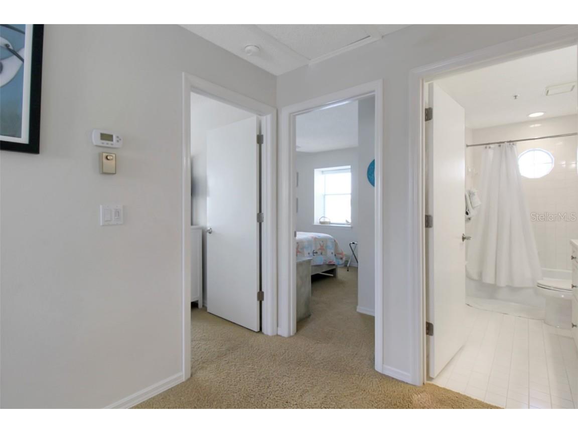 1391 Siesta Bayside Drive #1391-B Sarasota FL 34242 A4596168 image31