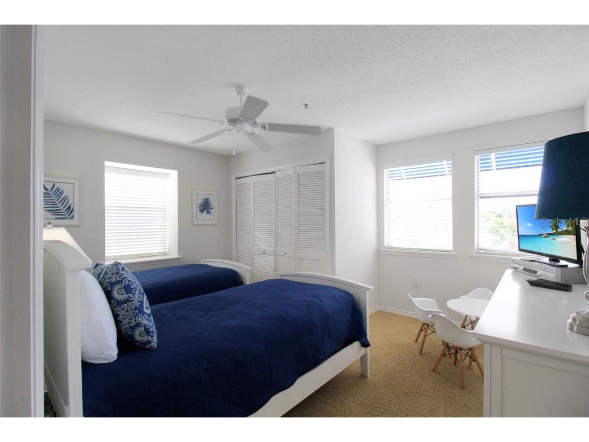 1391 Siesta Bayside Drive #1391-B Sarasota FL 34242 A4596168 image32