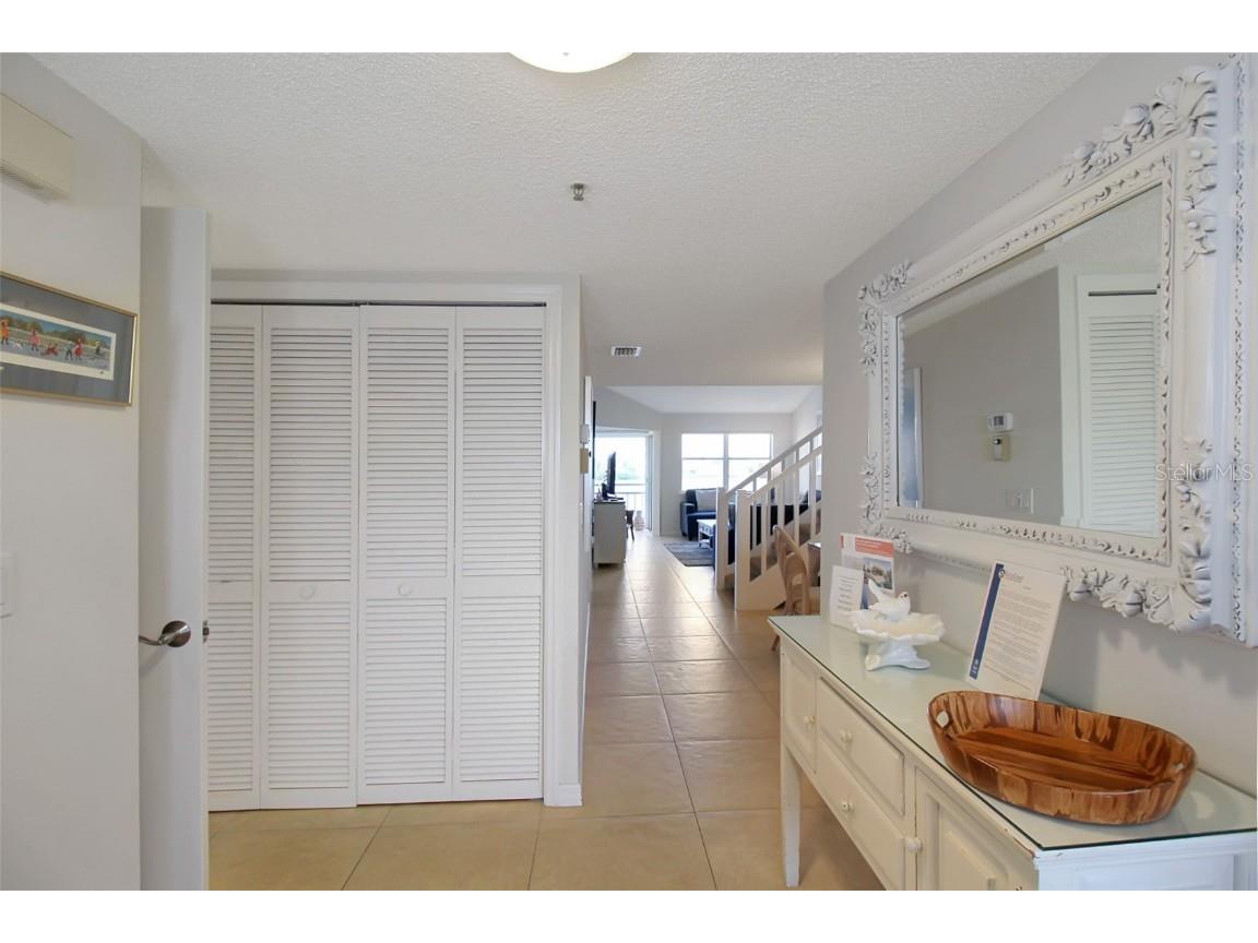1391 Siesta Bayside Drive #1391-B Sarasota FL 34242 A4596168 image5