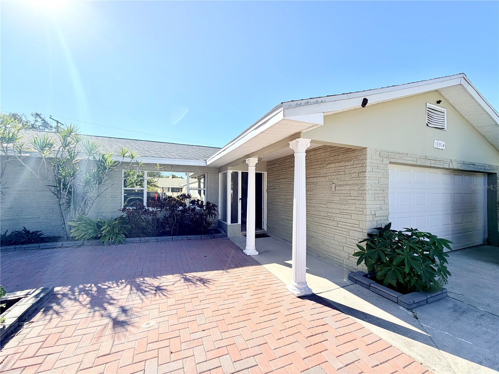 13914 84th Terrace Seminole FL 33776 TB8445837 image2