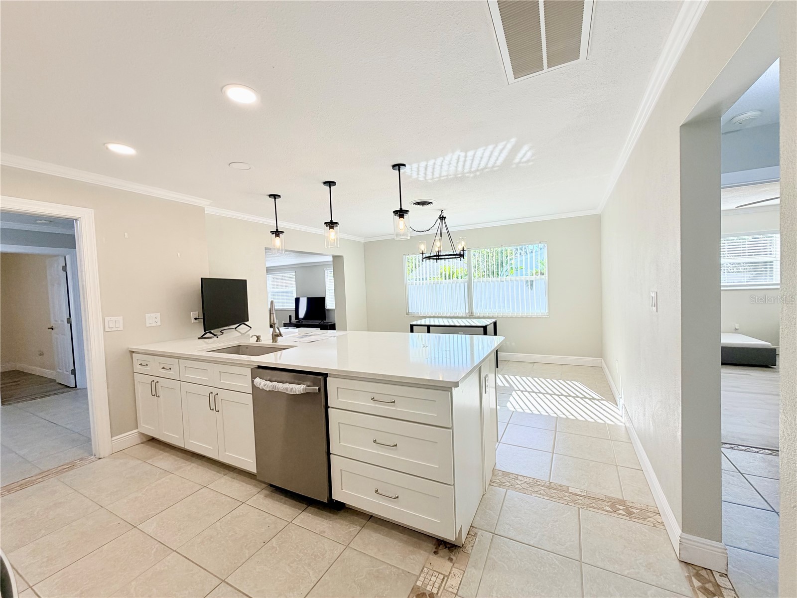 13914 84th Terrace Seminole FL 33776 TB8445837 image23