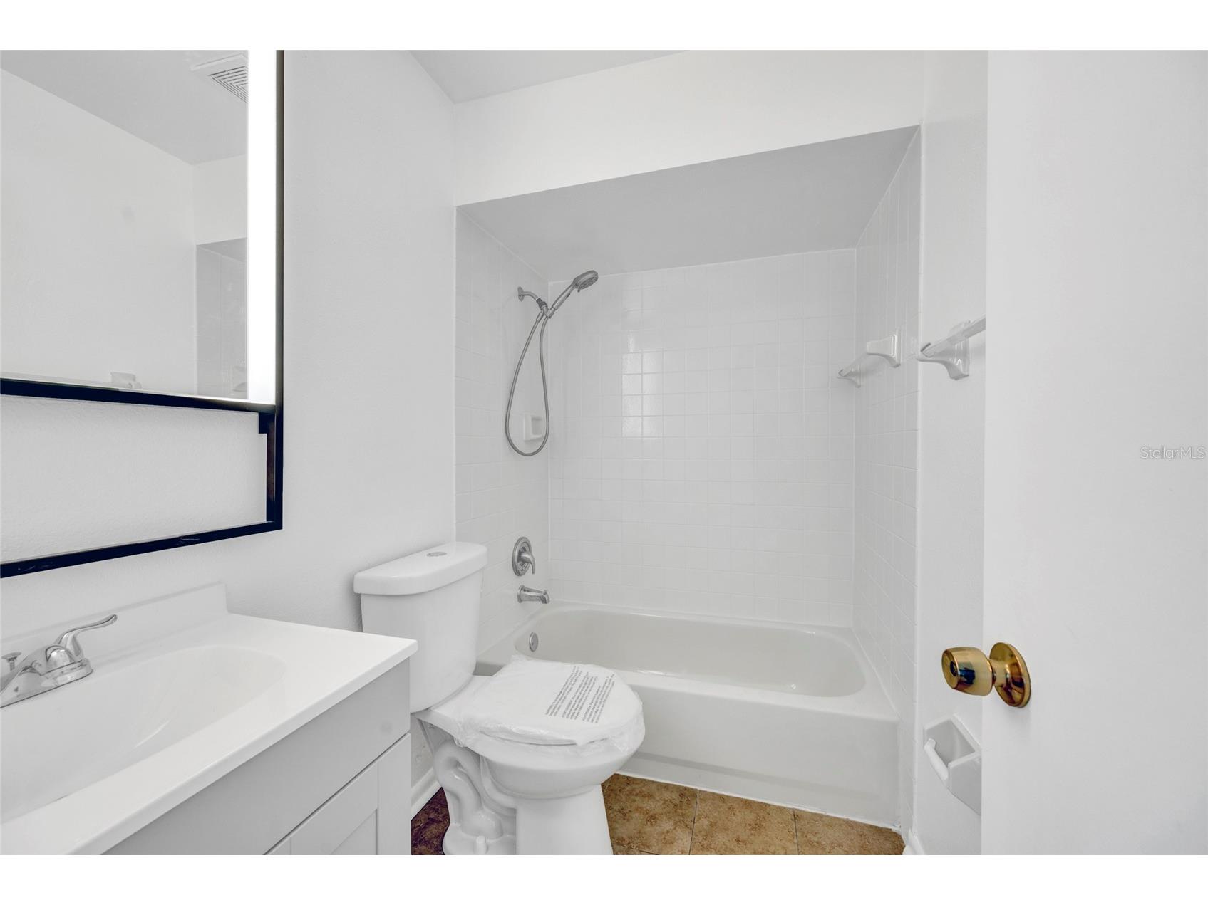 13915 Fletchers Mill Drive Tampa FL 33613 TB8512863 image24