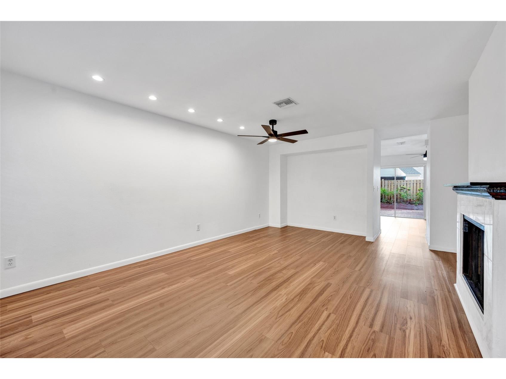 13915 Fletchers Mill Drive Tampa FL 33613 TB8512863 image9