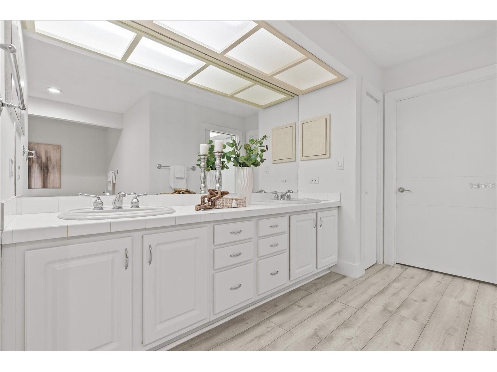 13915 Whisperwood Drive Clearwater FL 33762 TB8507295 image34