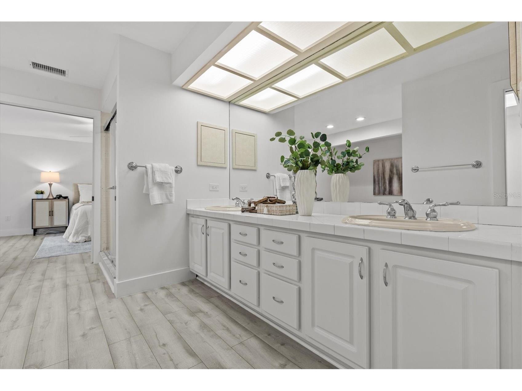 13915 Whisperwood Drive Clearwater FL 33762 TB8507295 image35