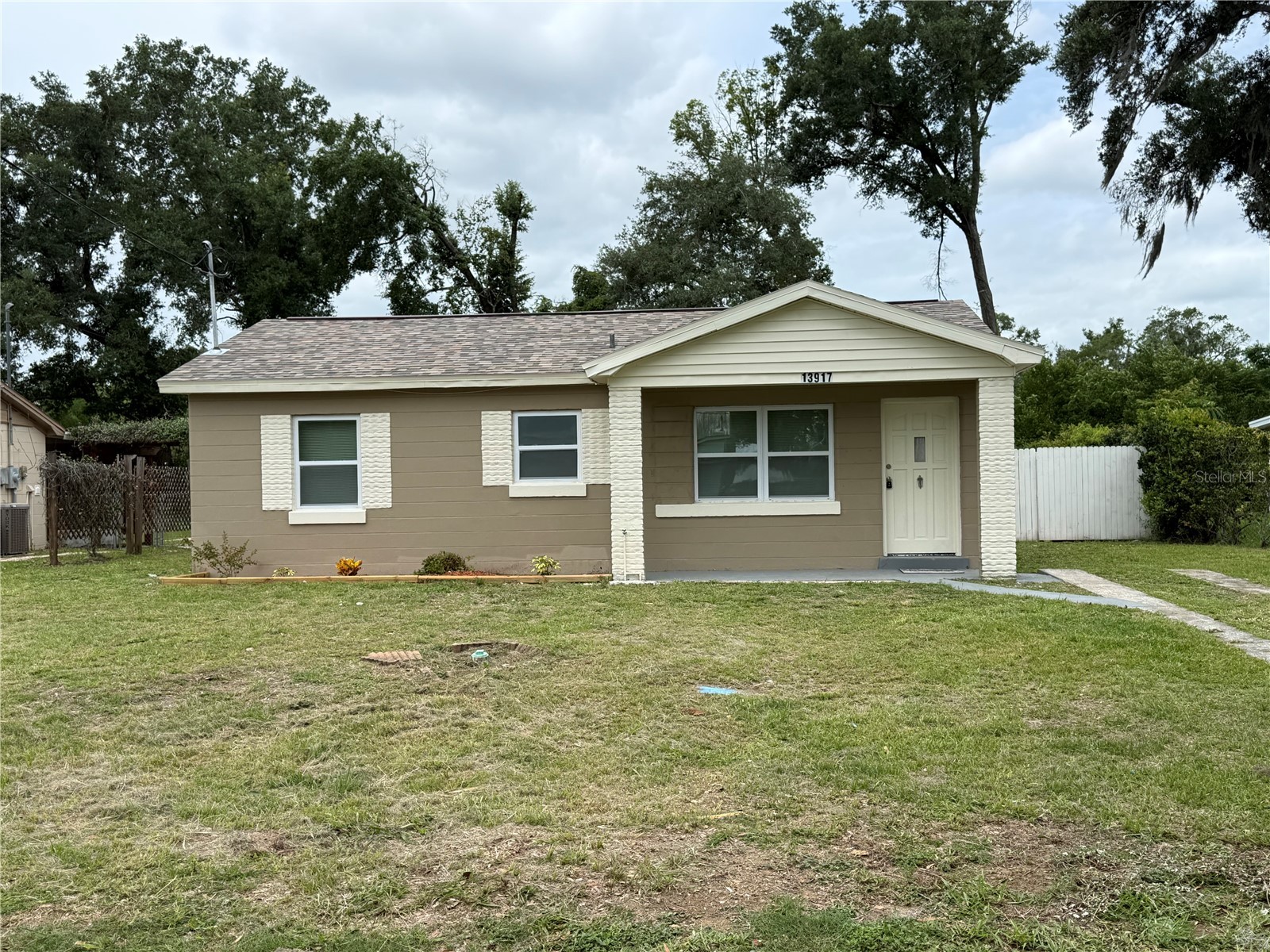 13917 3rd Street Dade City FL 33525 TB8516146 image1
