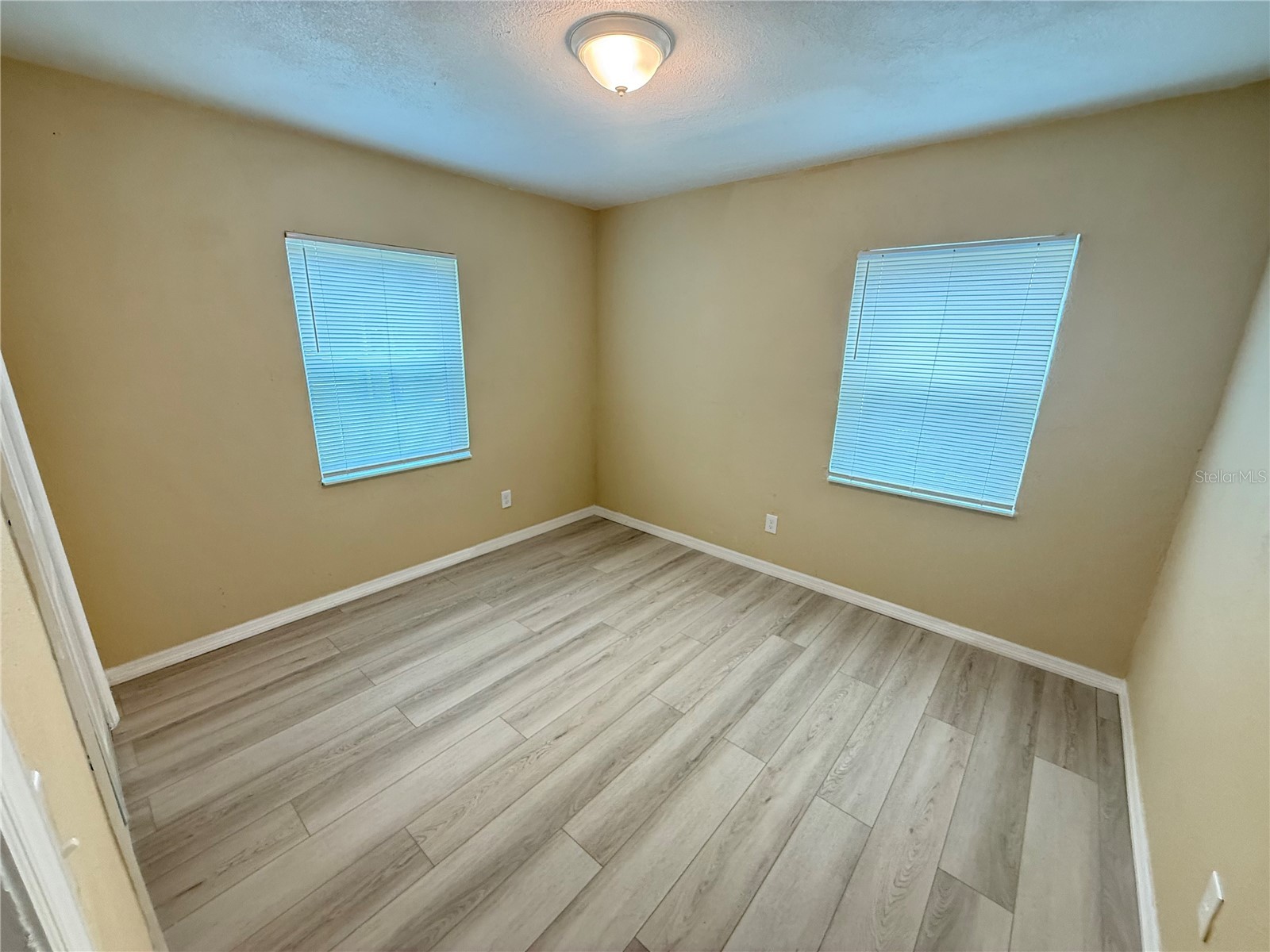 13917 3rd Street Dade City FL 33525 TB8516146 image11