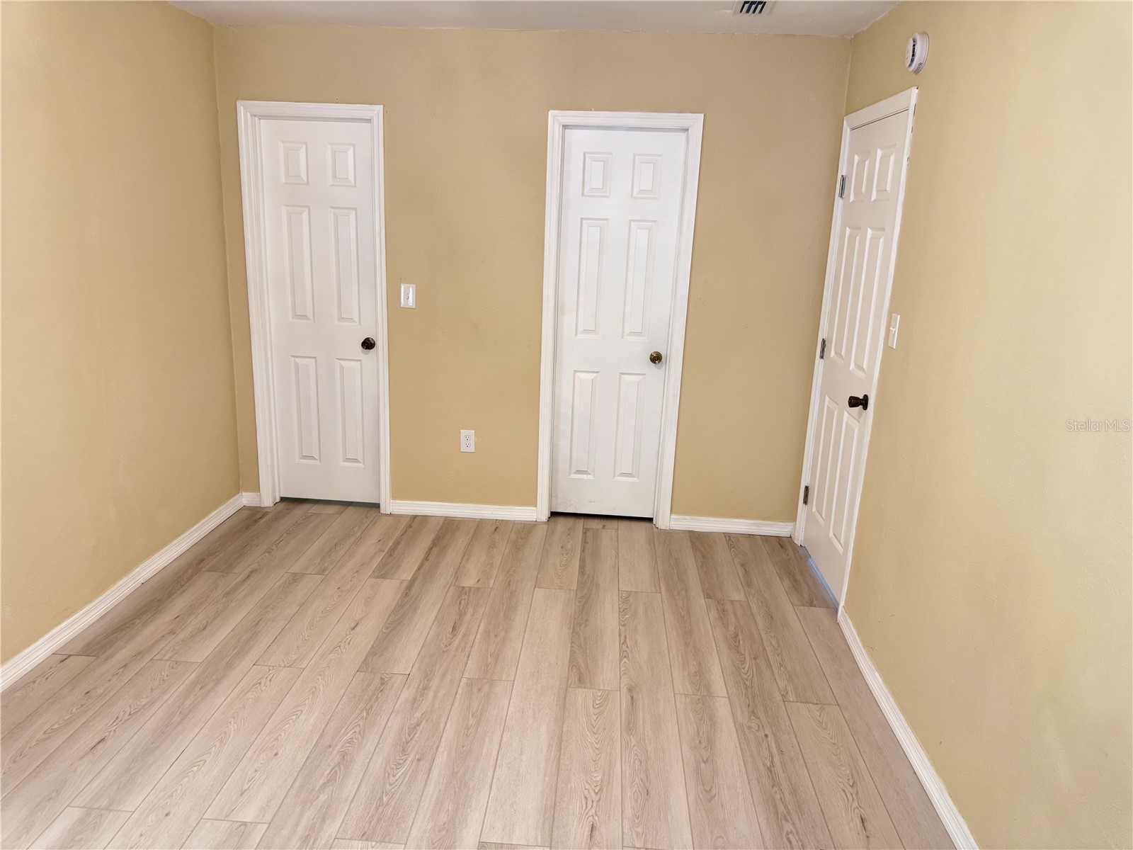 13917 3rd Street Dade City FL 33525 TB8516146 image4
