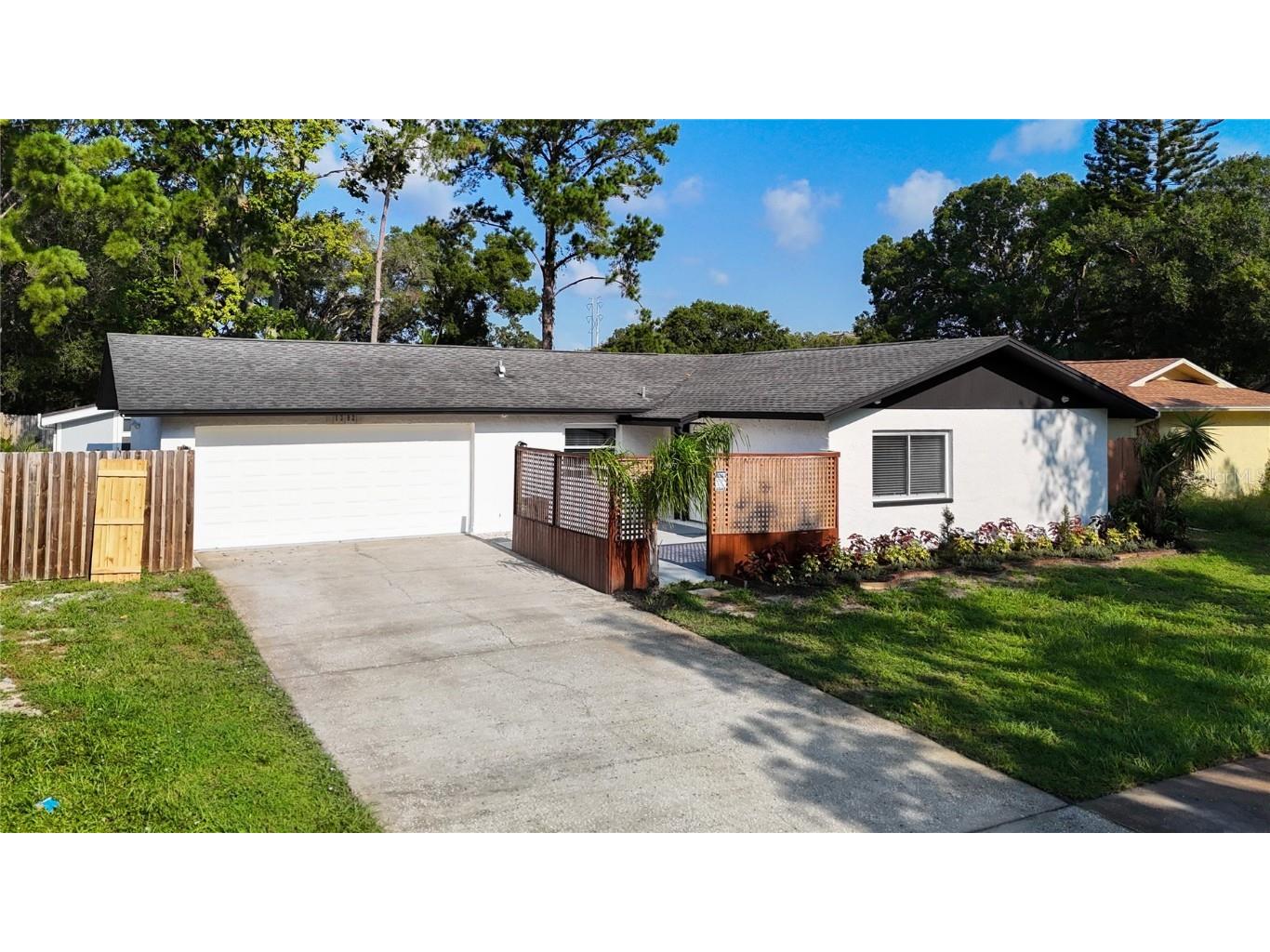 1392 Crescent Court Tarpon Springs FL 34689 T3548077 image1