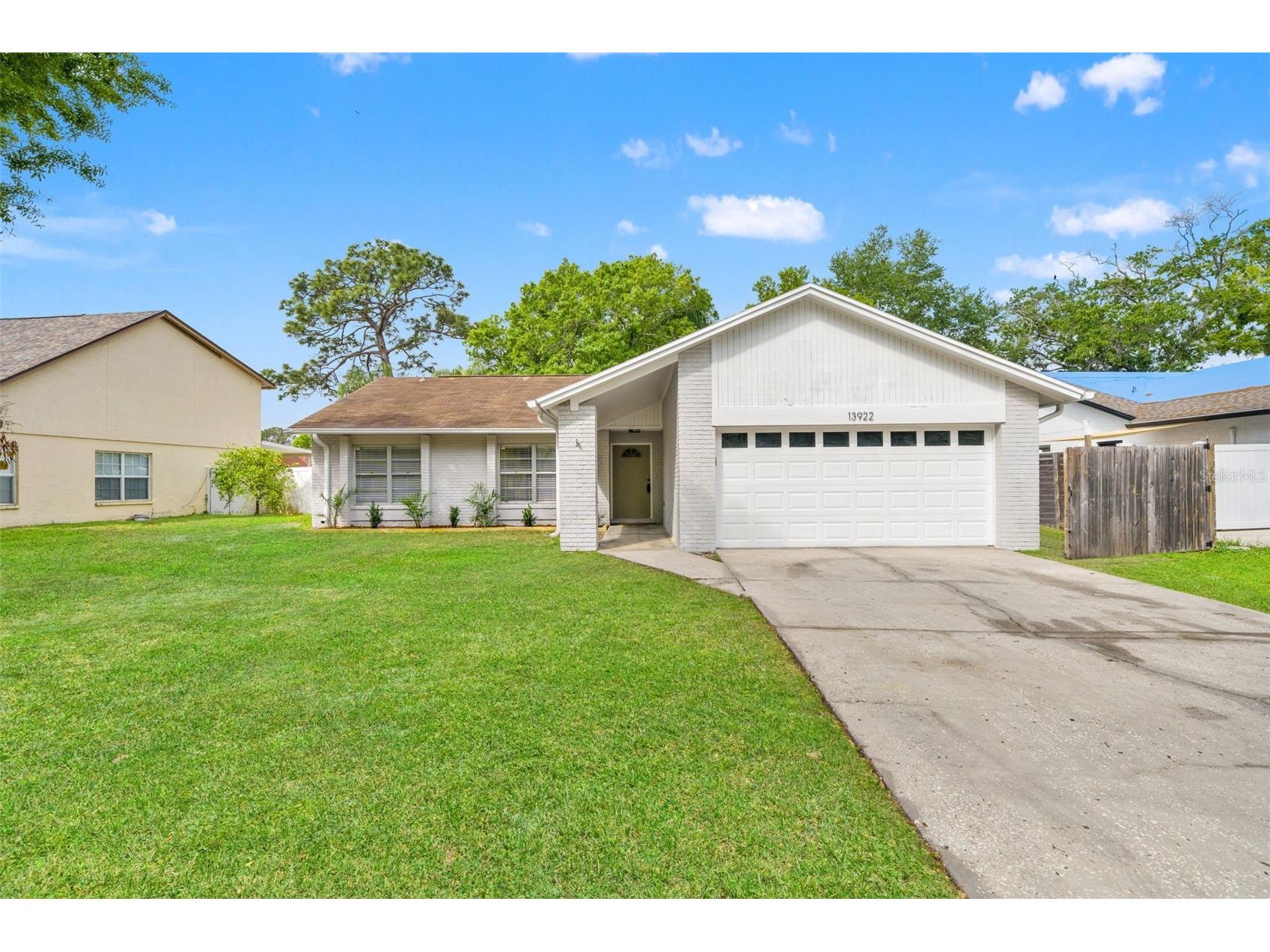 13922 Briardale Lane Tampa FL 33618 TB8487523 image1