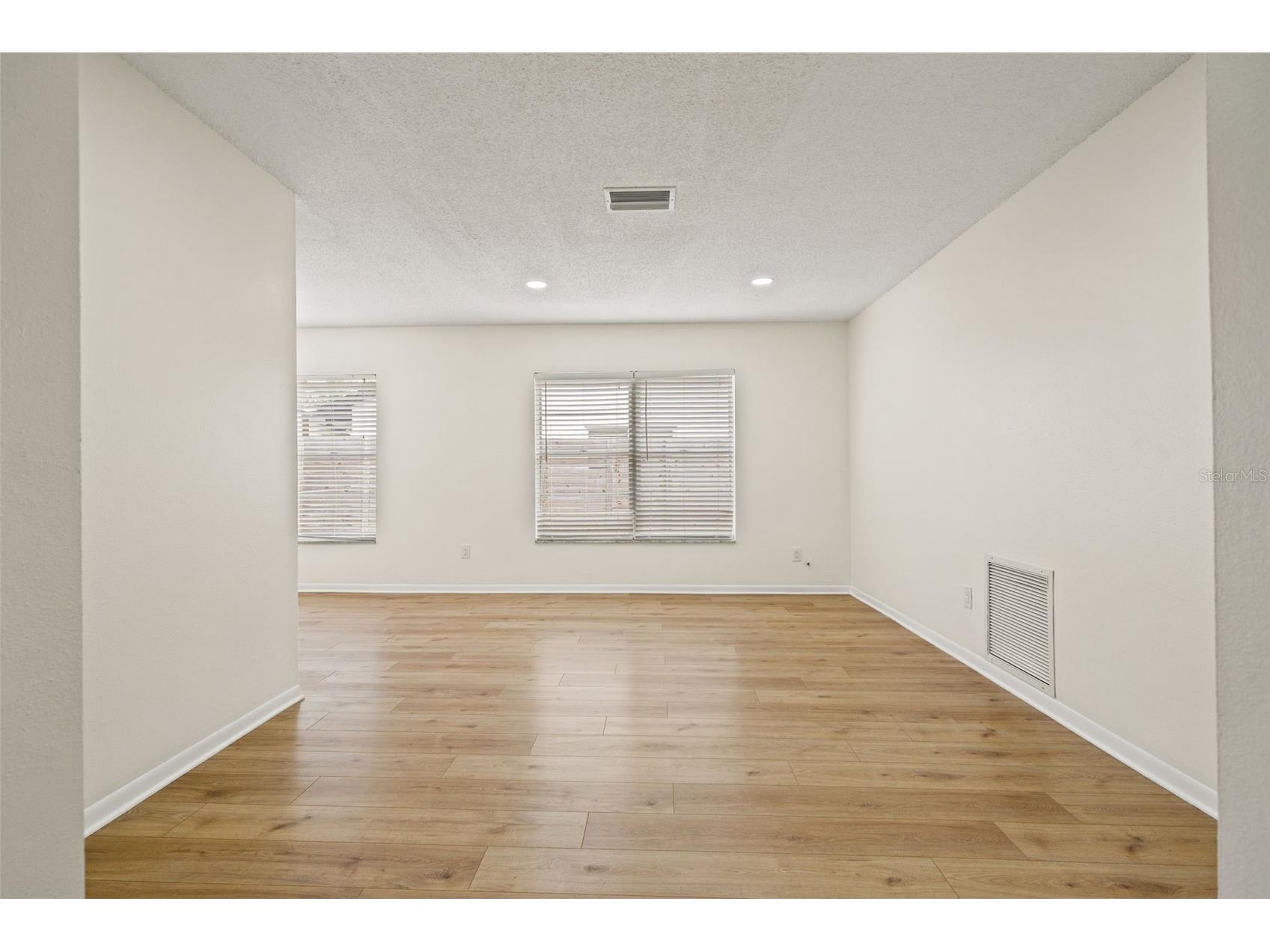13922 Briardale Lane Tampa FL 33618 TB8487523 image12