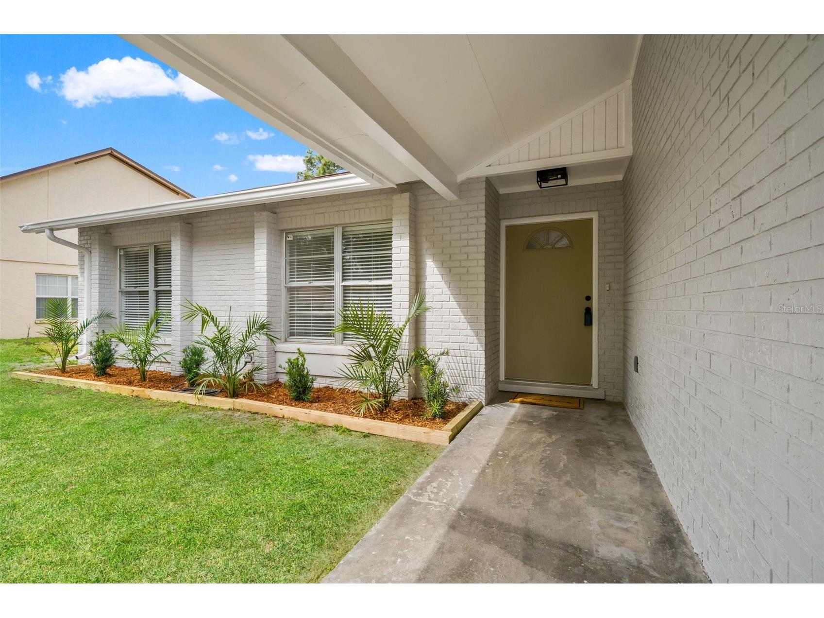 13922 Briardale Lane Tampa FL 33618 TB8487523 image2