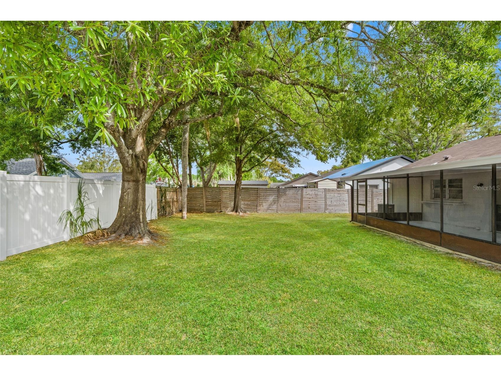 13922 Briardale Lane Tampa FL 33618 TB8487523 image29