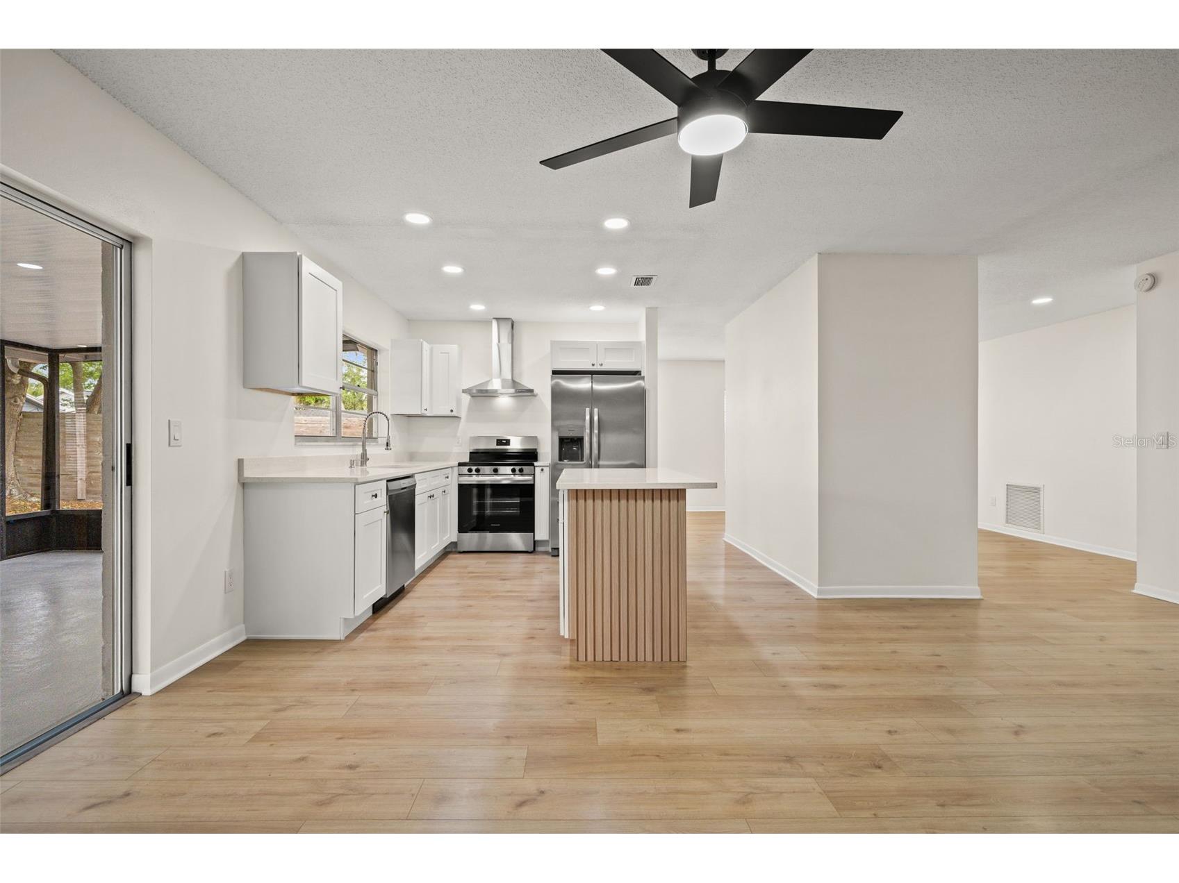 13922 Briardale Lane Tampa FL 33618 TB8487523 image6