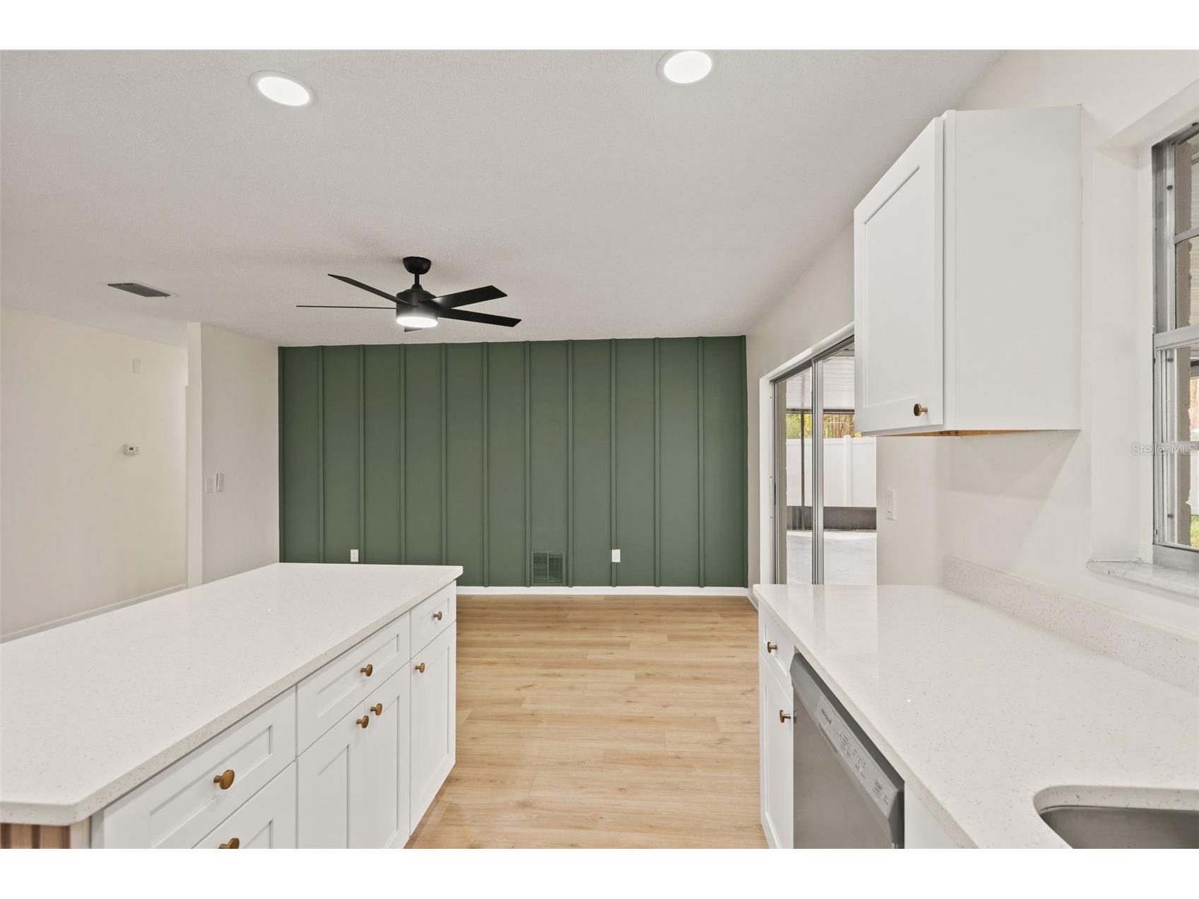 13922 Briardale Lane Tampa FL 33618 TB8487523 image9